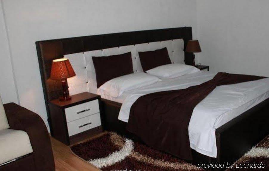 Hotel Livia Tirana